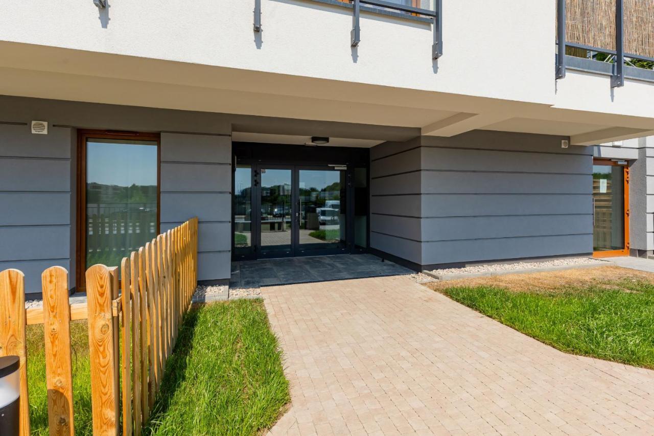 Ursus Sunny Studio For 4 Guests With Parking & Balcony By Noclegi Renters Varsovia Exterior foto